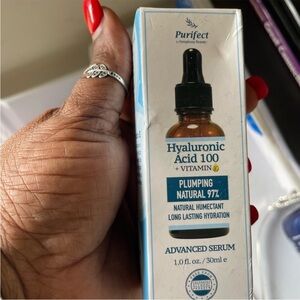 Blue and White Hyaluronic Acid Serum for Skincare